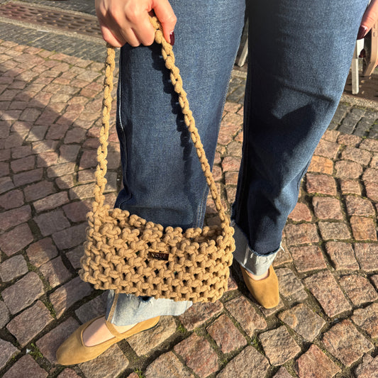 Kreativer Workshop in Palma de Mallorca: Makramee Tasche