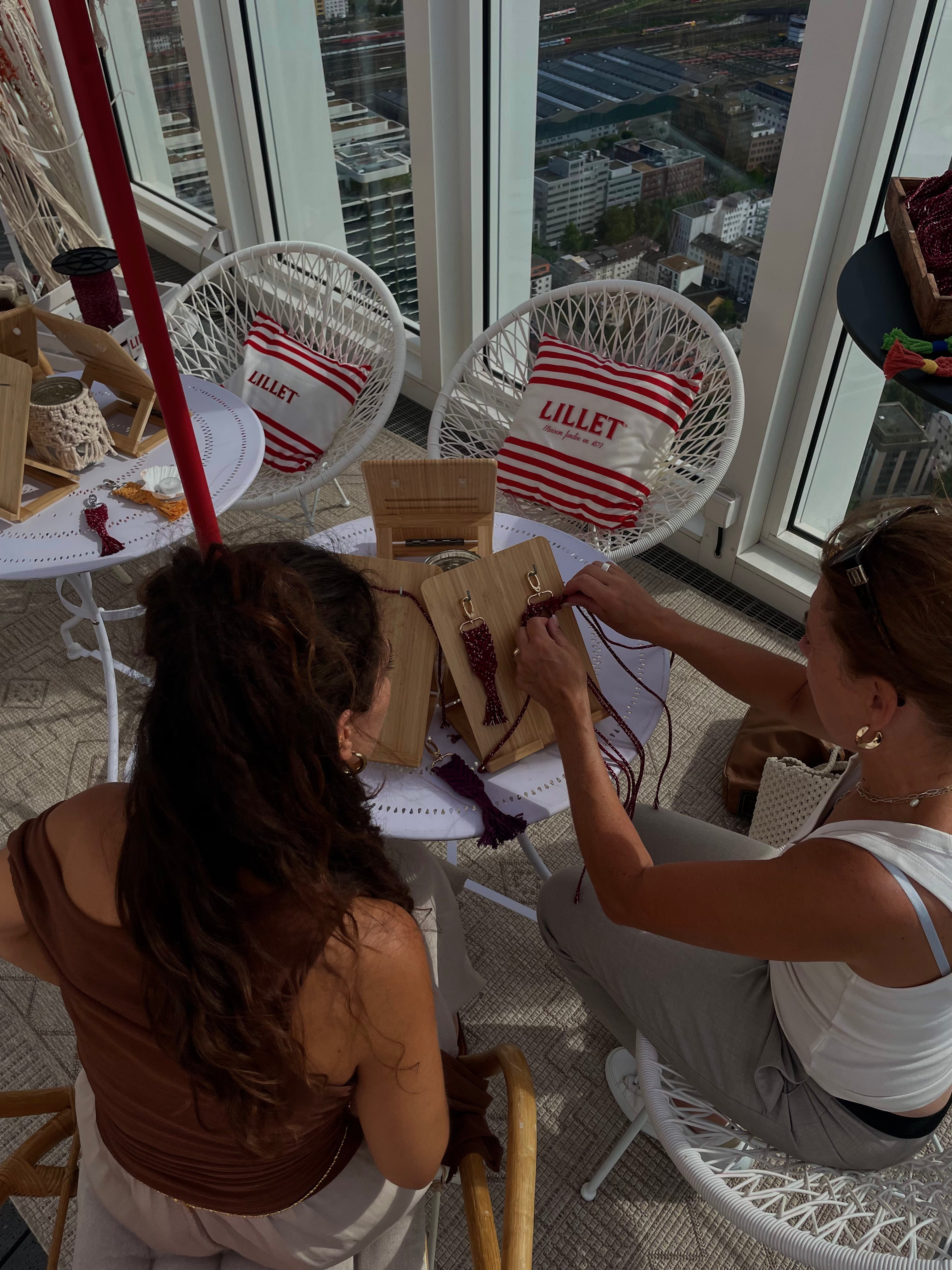 Makramee Workshop in der NFT Skybar Frankfurt. Lillet meets Noué