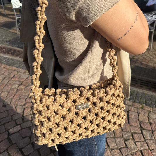 Kreativer Workshop in Palma de Mallorca: Makramee Tasche