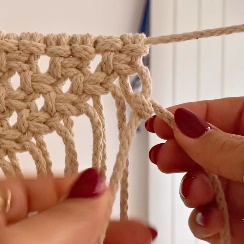 DIY Macrame Garland Tutorial - PDF Download