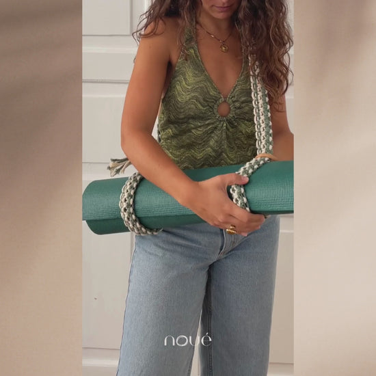 Makramee Yogagurt richtig anziehen, DIY Makramee Anleitung für Yogamattengurt