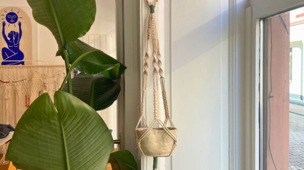 Makramee Hänger mit Holzschale oder Blumentopf / So, 01.06. – Bild 2
